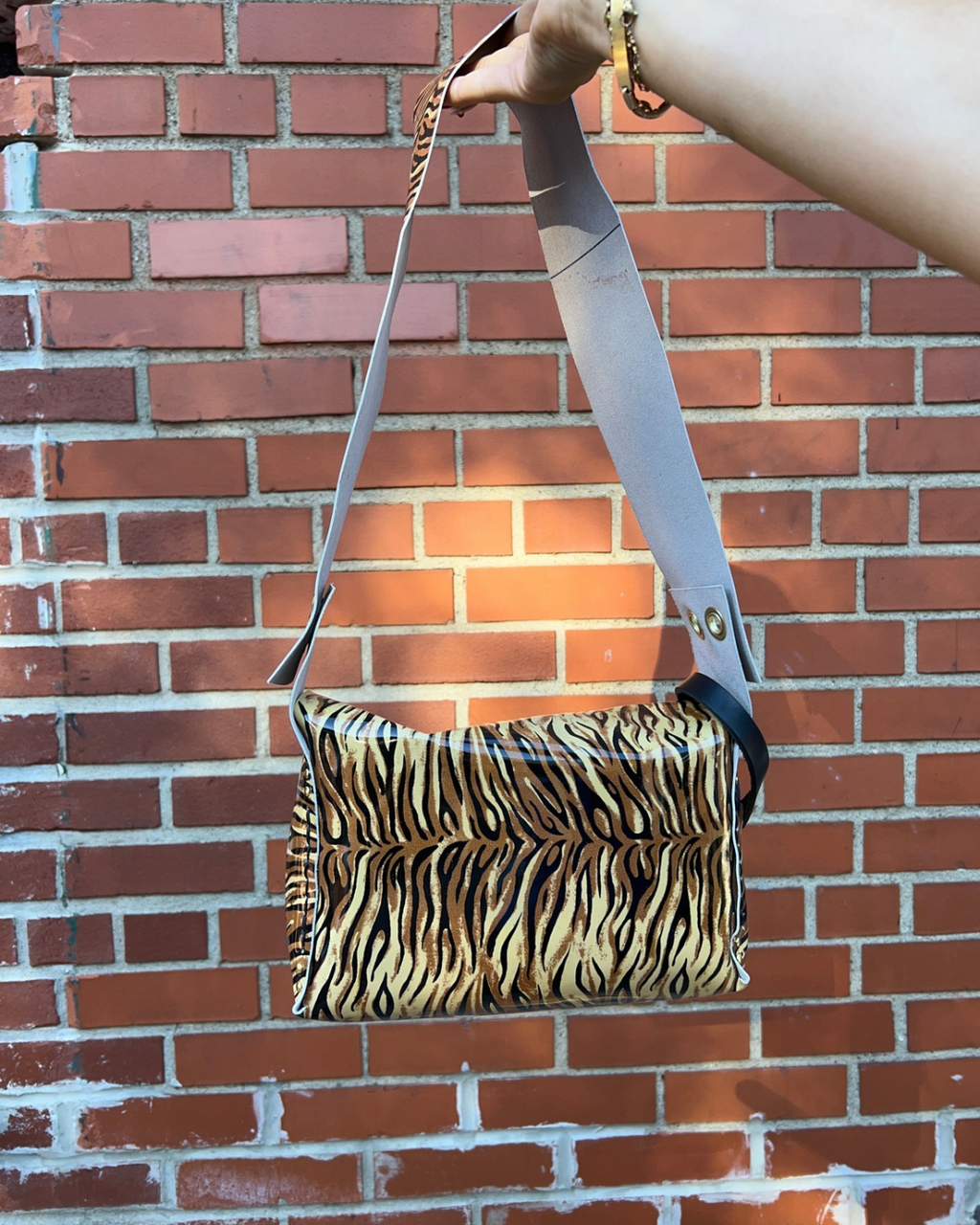 Tiger Medium Treasure Chest Bag