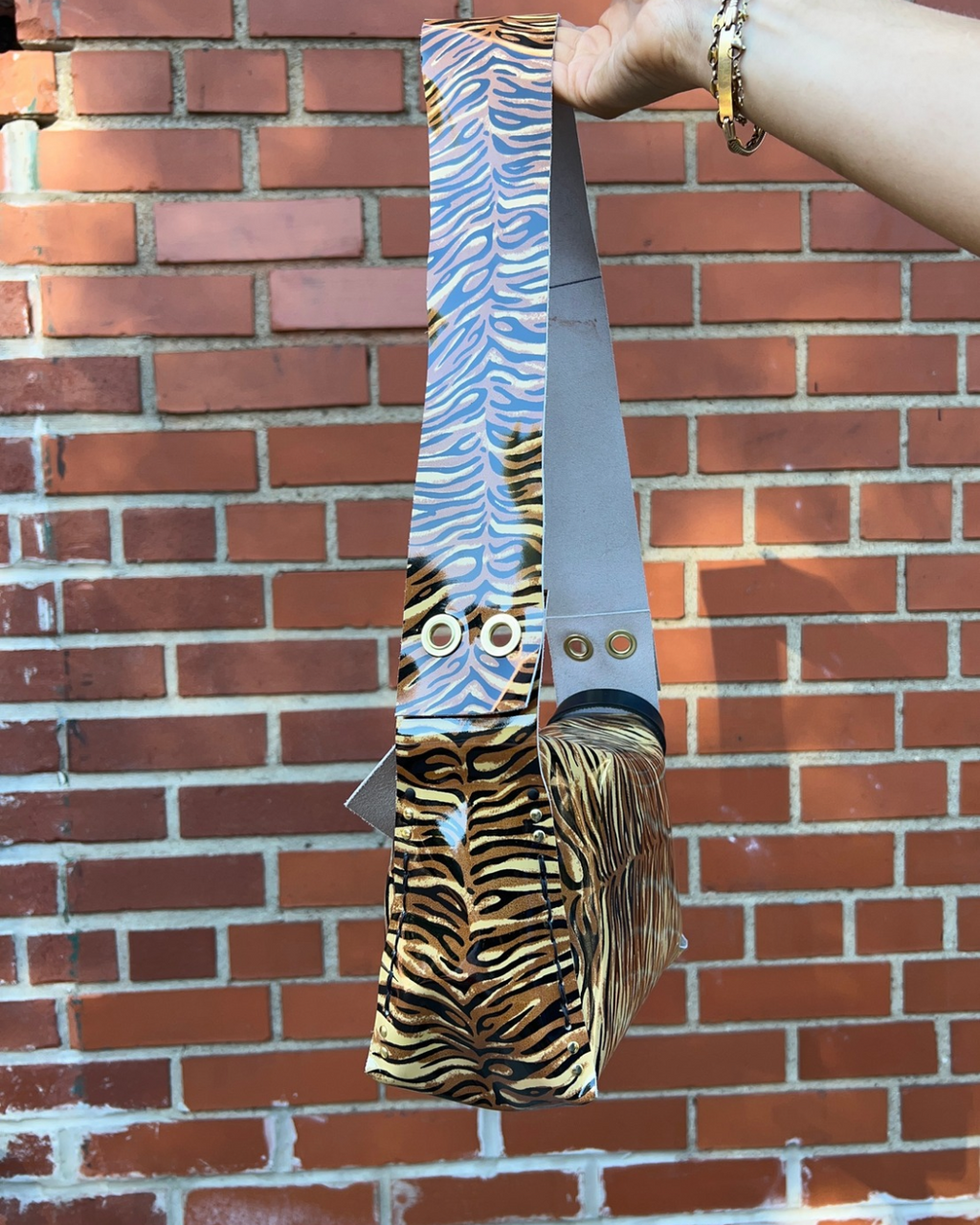 Tiger Medium Treasure Chest Bag