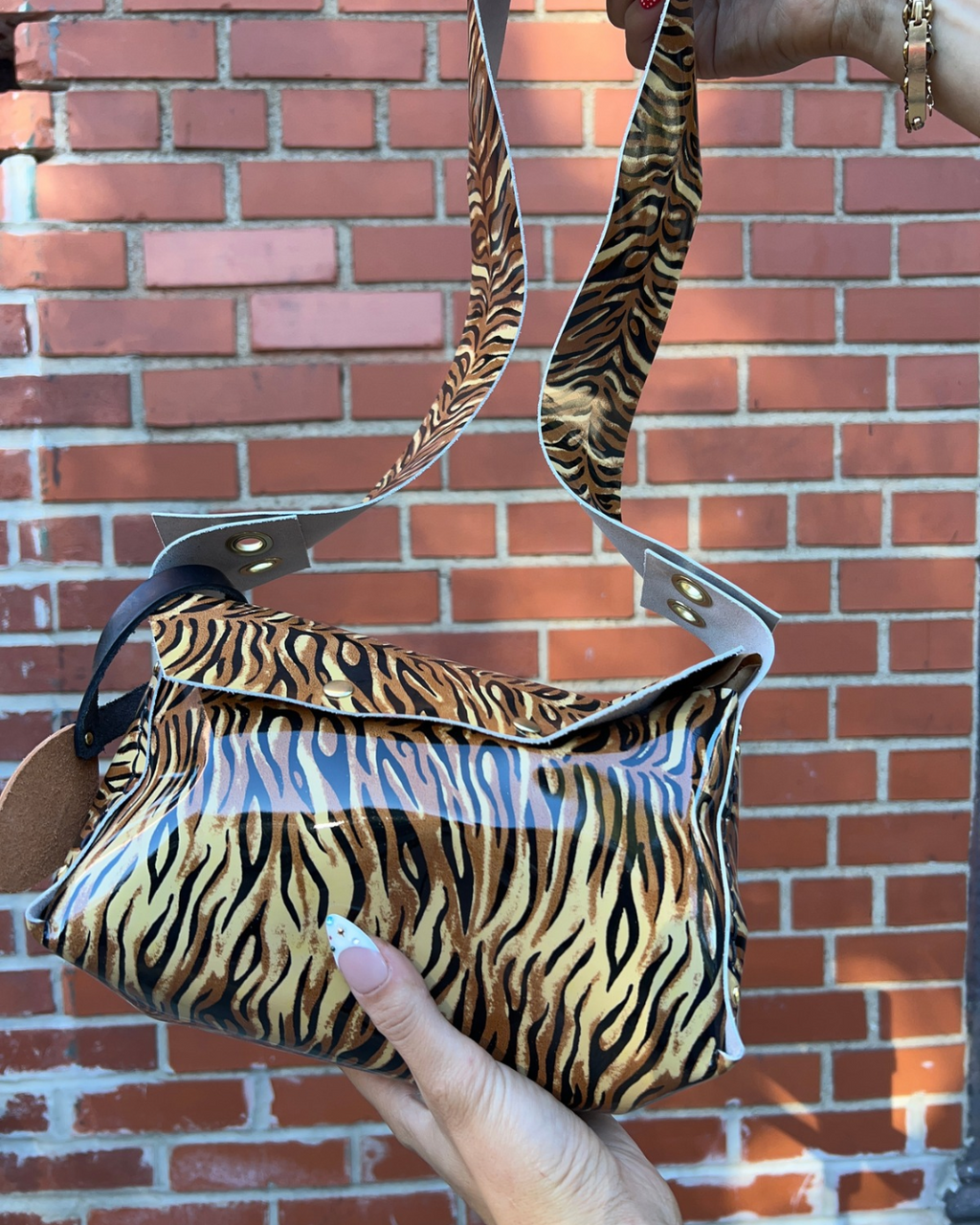 Tiger Medium Treasure Chest Bag